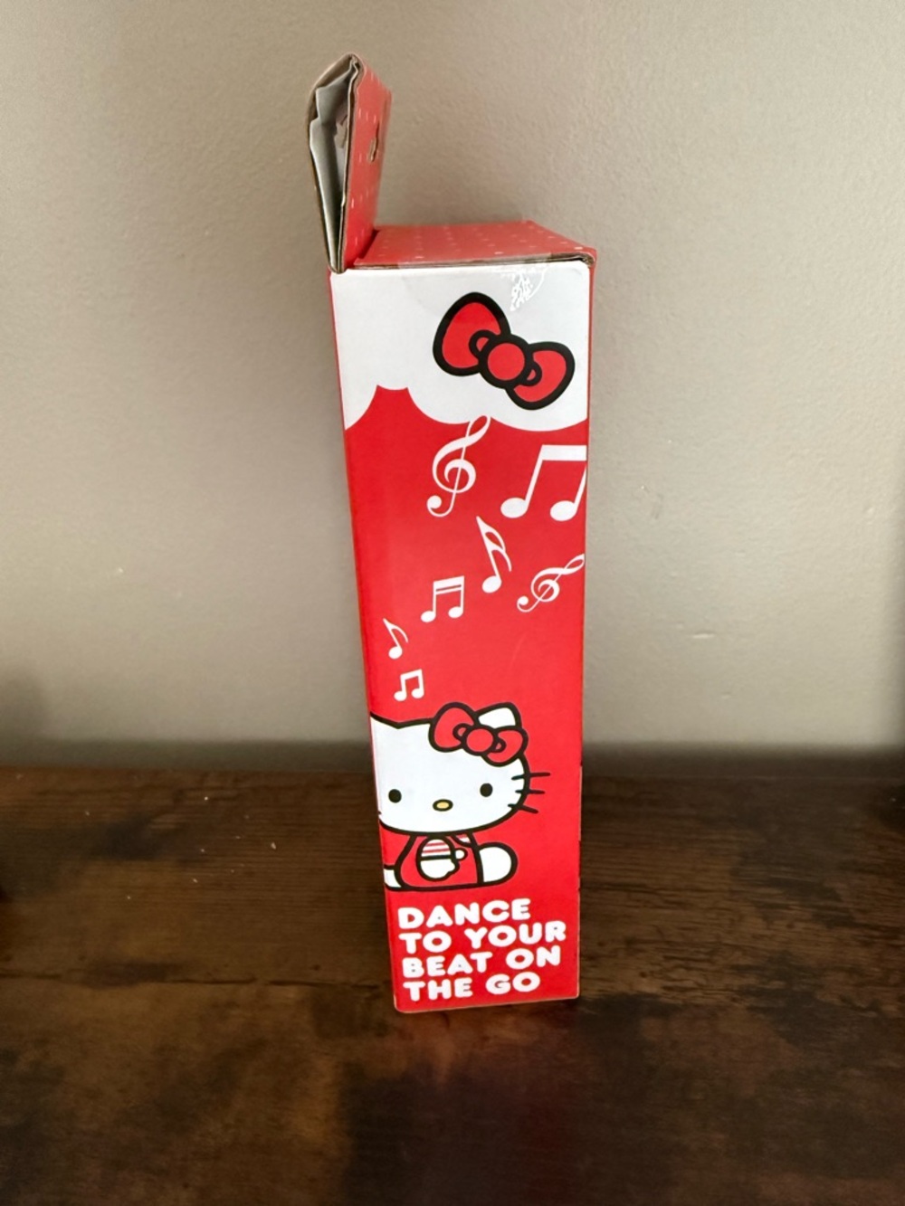 Hello Kitty Portable Bluetooth Speaker in Red and White - Picture 3 of 4